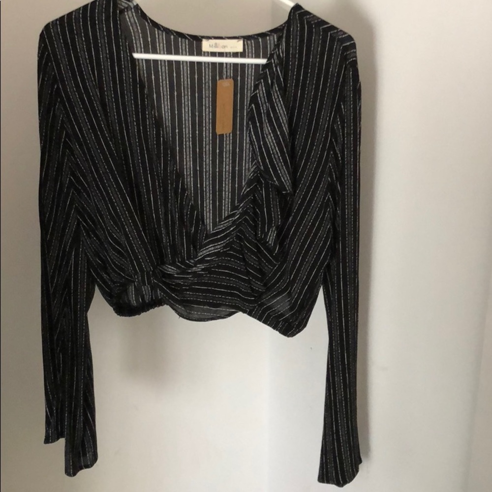 Irene’s Story L/S Crop Top